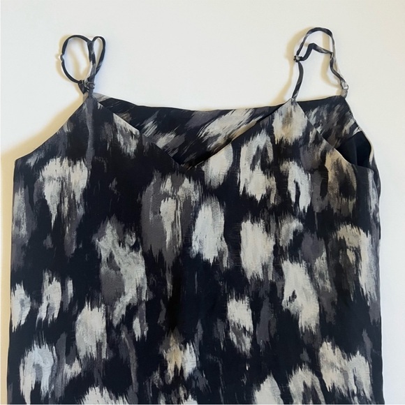 Haute Hippie Women’s Spaghetti Strap 💯 Silk Top Size Medium 🖤 - Picture 3 of 13